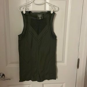 Athleta dotted tank top, forest green, size XS